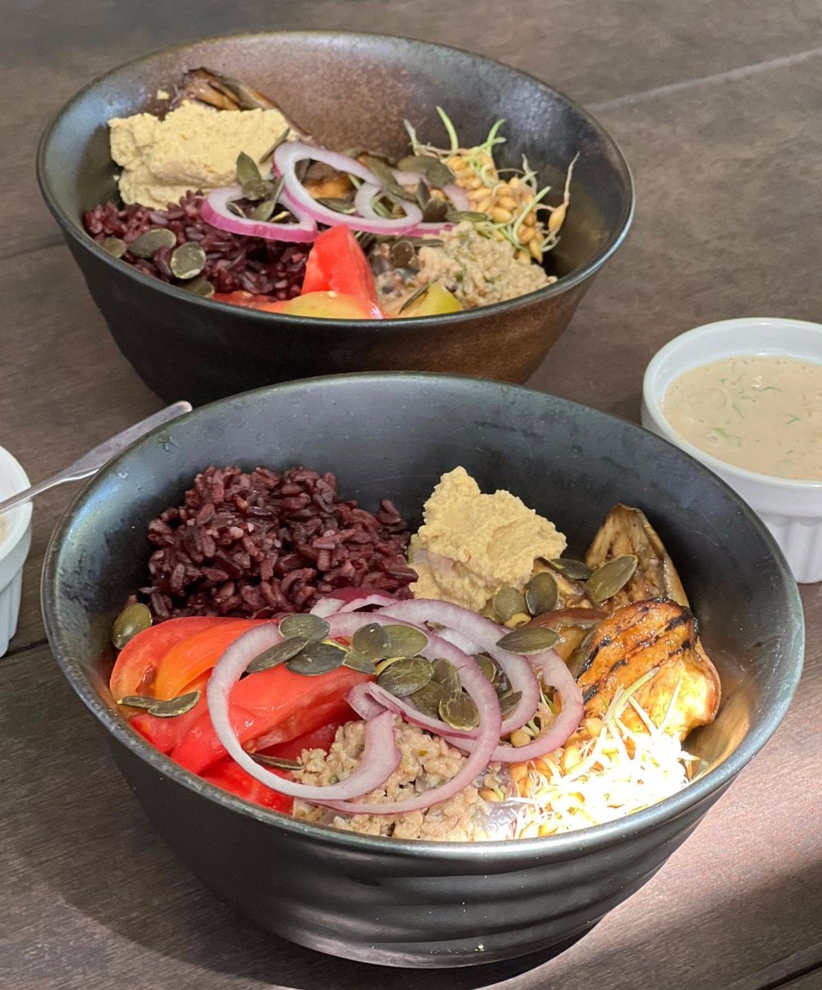 Bol du Bouddah, cari vegan, houmous, aubergines teriyaki,
